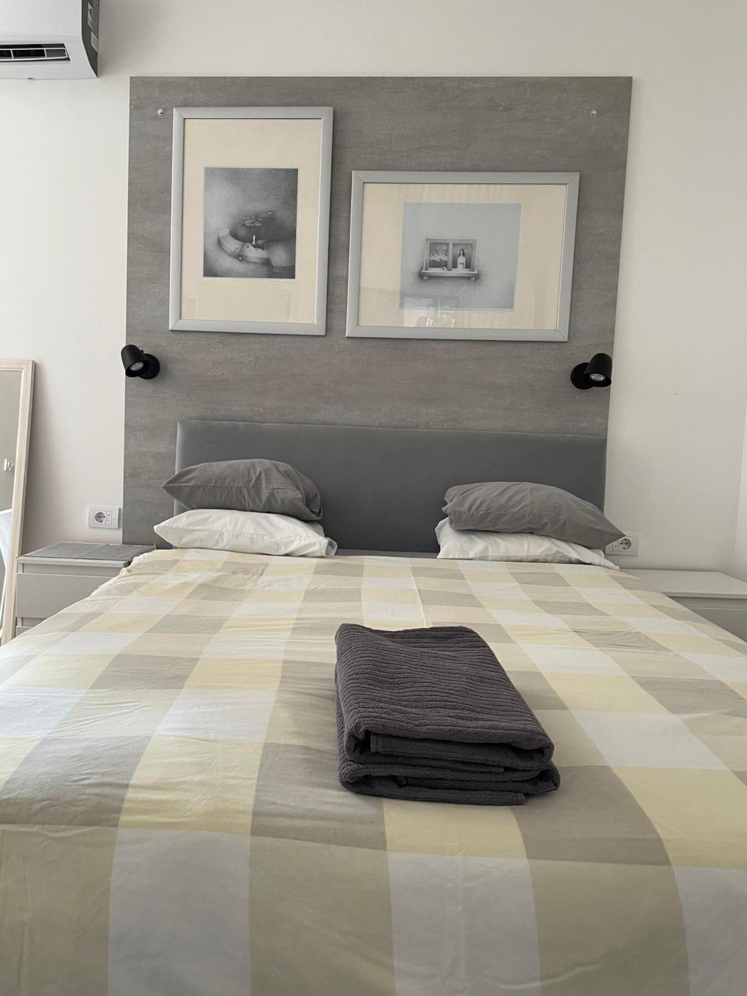 Slavija Square Apartman *